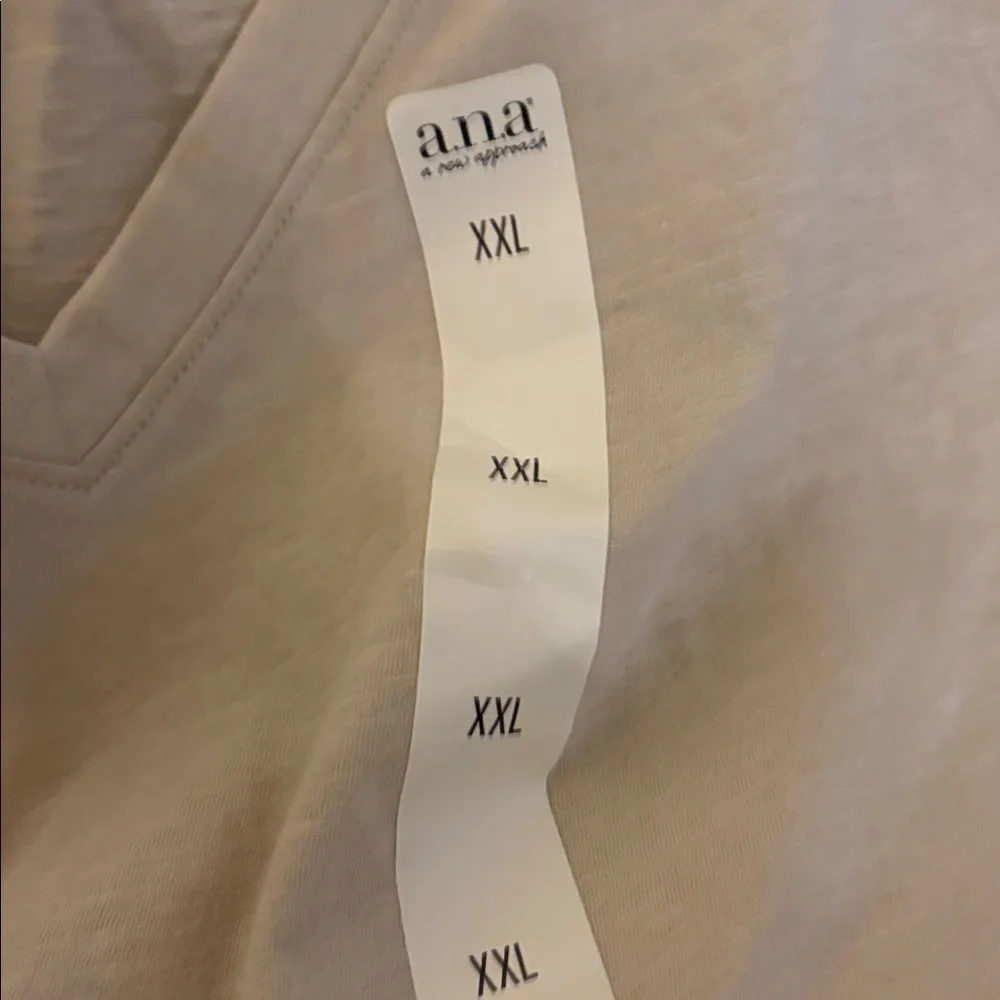 a.n.a Womens Plus VNeck Short Sleeve T-Shirt Size XXL NWT - Picture 4 of 5